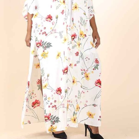 1x-3x New Plus Size Printed Maxi Cardigan - Picture 6 of 6